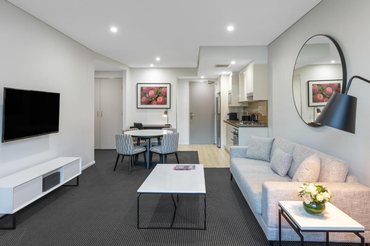 Meriton Suites North Ryde Sydney Exteriör bild A typical apartment at the hotel