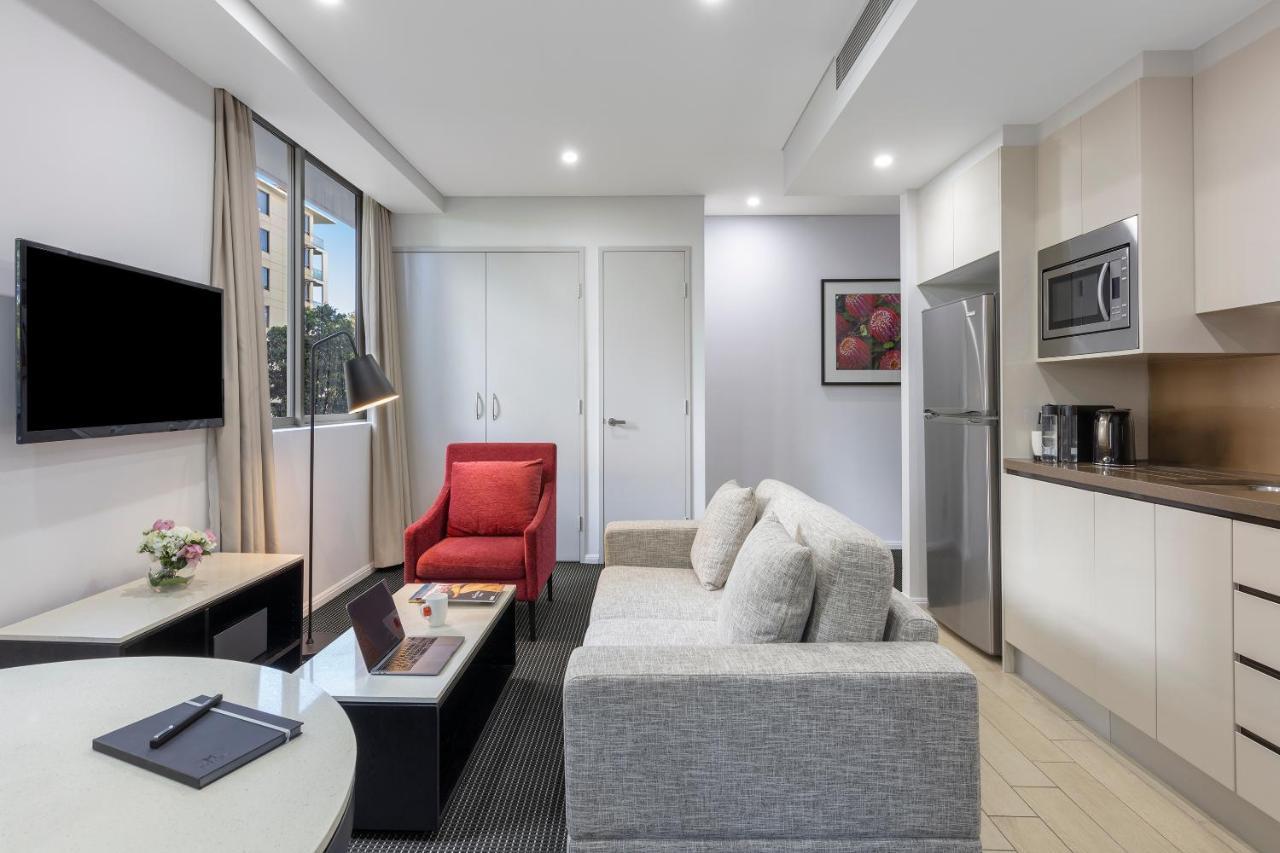 Meriton Suites North Ryde Sydney Exteriör bild A typical apartment at the hotel